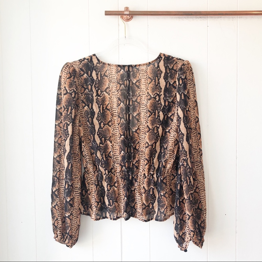 New LPA Snake Pinched Shoulder Top - Picture 5 of 5